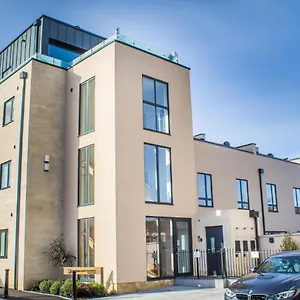 Stylish And Two Bedroom & Two Bathroom With Free Parking Bath
