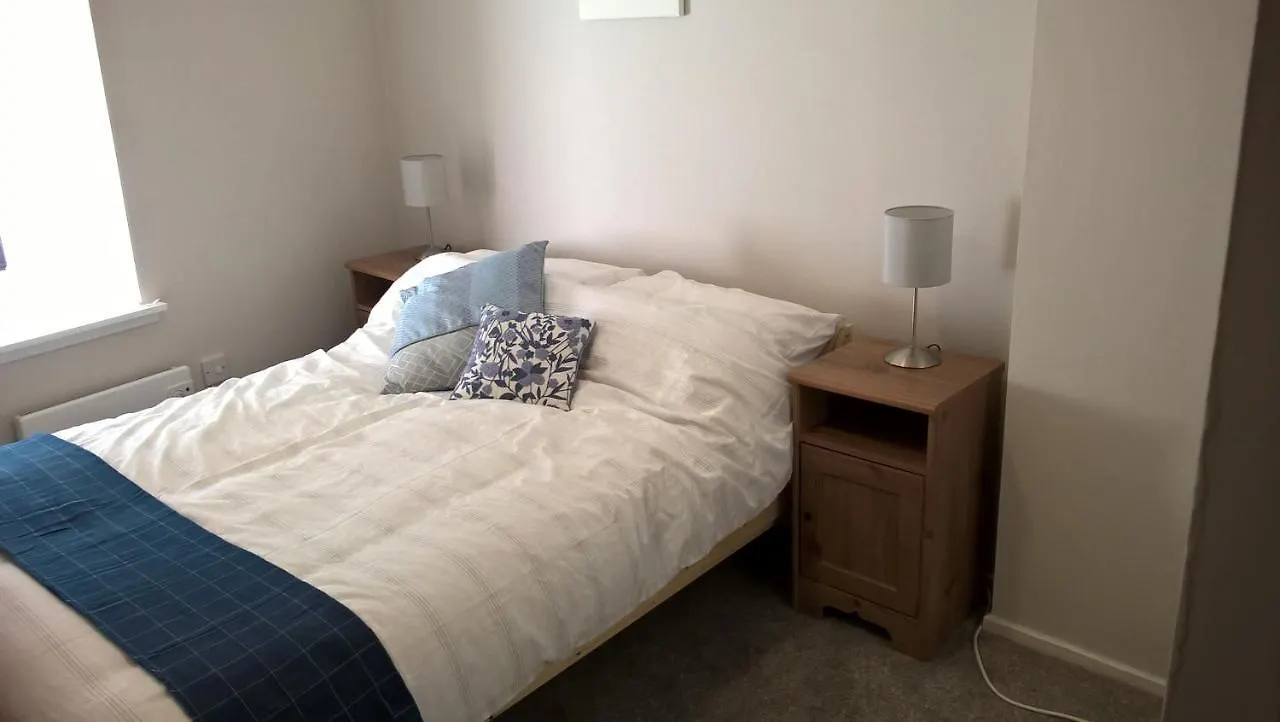 Lovely Ground Floor Apartment In Great Location At The Shore, Edinburgh